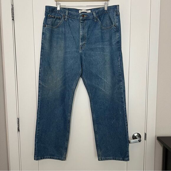 Lee Mens Jeans Size 42x30 Blue Denim Regular Fit Straight Leg 5 Pocket Design - Picture 1 of 16